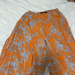 Kendall and Kylie coverup pants